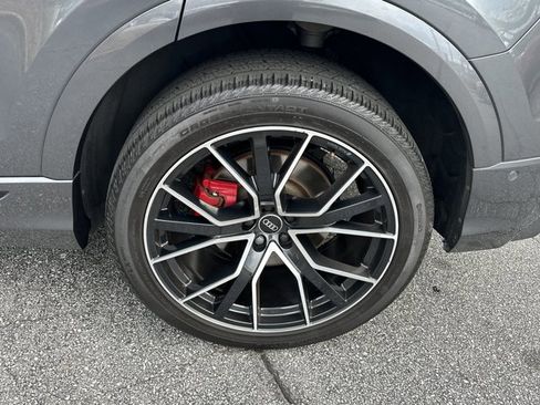 Used 2021 Audi Q8 Premium Plus image 24