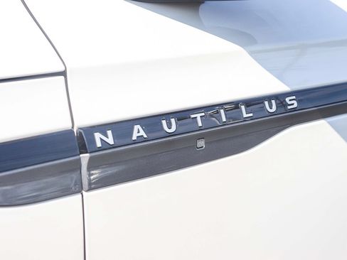 Used 2024 Lincoln Nautilus Black Label w/ Jet Appearance Package (87T) AWD/4WD image 11