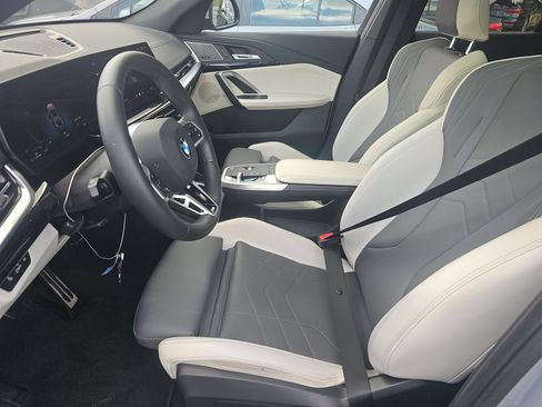 Used 2026 BMW X2 xDrive28i w/ M Sport Package AWD/4WD image 5