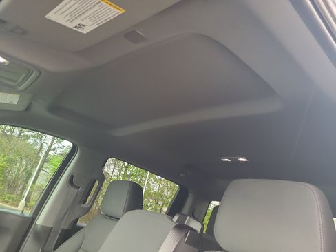 Used 2021 Chevrolet Silverado 1500 Custom Trail Boss image 28