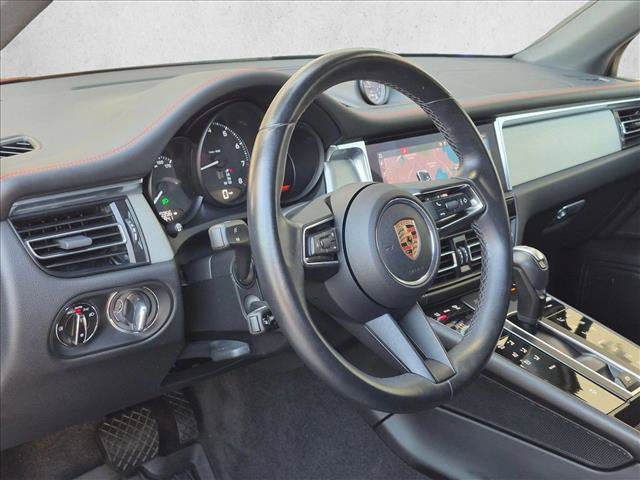 Used 2024 Porsche Macan AWD/4WD image 4