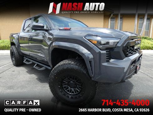 Used 2026 Toyota Tacoma SR5 AWD/4WD image 9