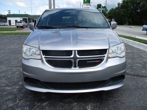 Used 2016 Dodge Grand Caravan SE FWD image 27
