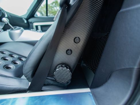 Used 2006 Ford GT RWD image 49