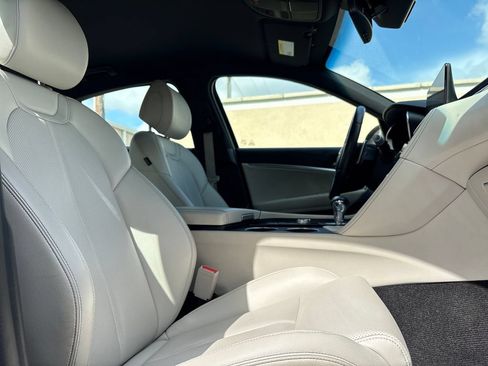Used 2024 Genesis G70 2.5T RWD image 37