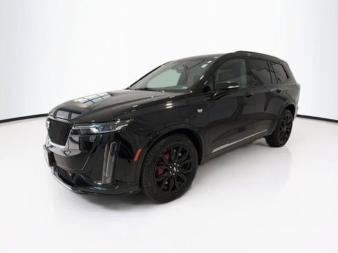Used 2024 Cadillac XT6 Sport w/ Technology Package AWD/4WD image 3
