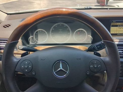 Used 2011 Mercedes-Benz E 350 4MATIC Sedan image 30