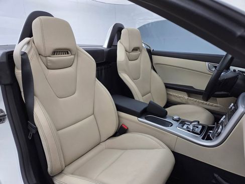 Used 2016 Mercedes-Benz SLK 300 image 15