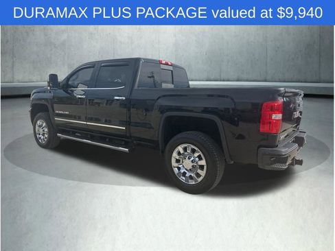 Used 2019 GMC Sierra 2500 Denali w/ Duramax Plus Package AWD/4WD image 4