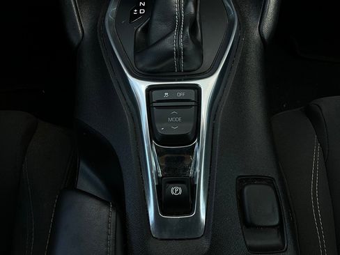 Used 2017 Chevrolet Camaro LT image 17