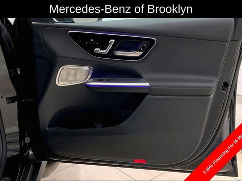 Certified 2025 Mercedes-Benz GLC 300 4MATIC image 23