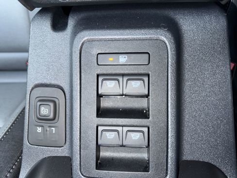 Used 2024 Ford Bronco Everglades image 31