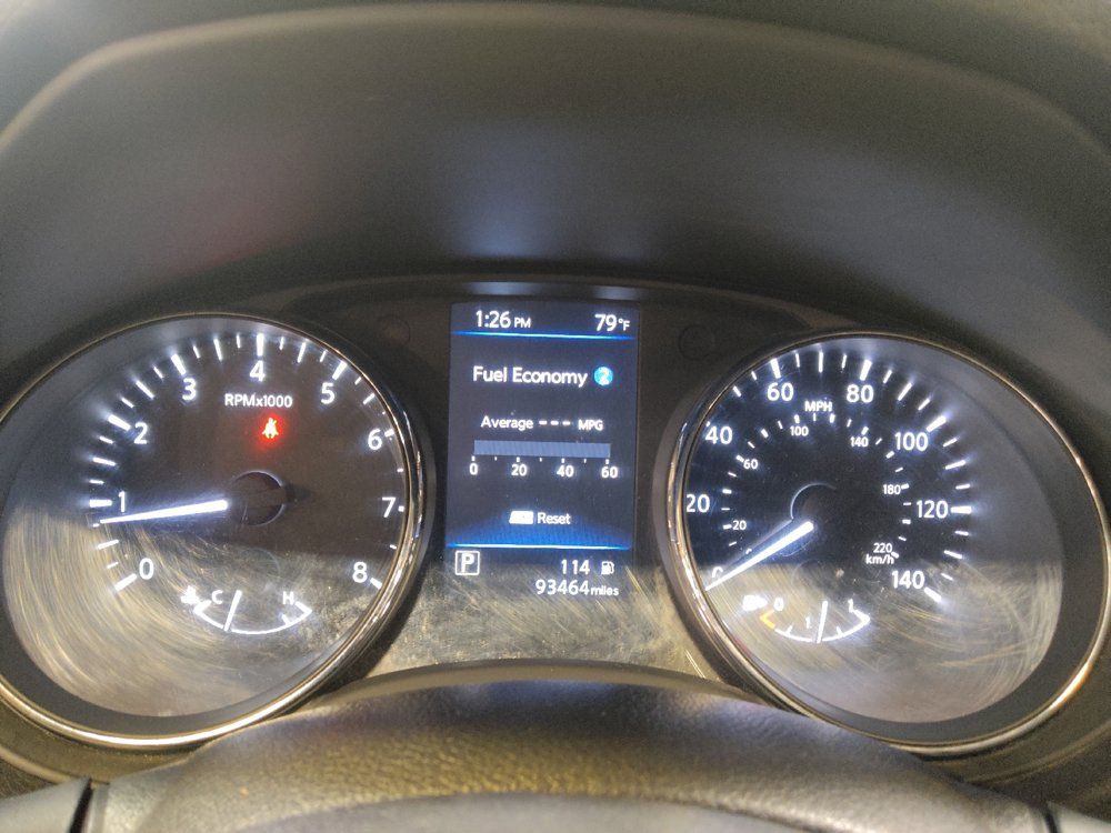 Used 2018 Nissan Rogue SV FWD image 23