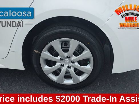Used 2023 Toyota Corolla LE FWD image 10