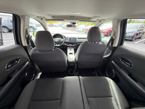 Used 2019 Honda HR-V EX image 32