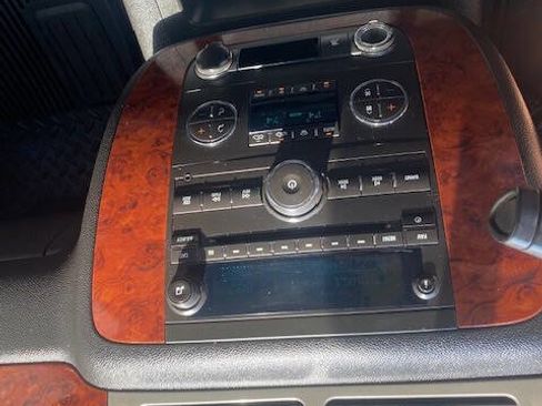 Used 2010 Chevrolet Silverado 1500 LTZ image 5