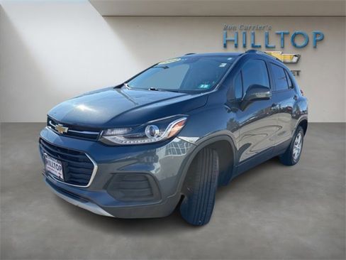 Used 2022 Chevrolet Trax LT w/ LT Convenience Package image 14