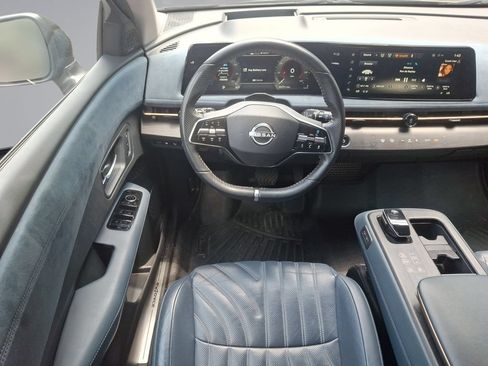 Used 2023 Nissan Ariya AWD/4WD image 21
