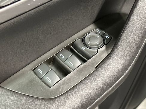 Used 2025 Chevrolet Blazer LT image 15