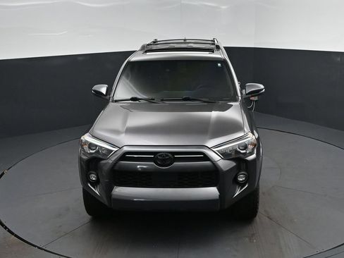 Used 2021 Toyota 4Runner SR5 Premium w/ Moonroof Package RWD image 37