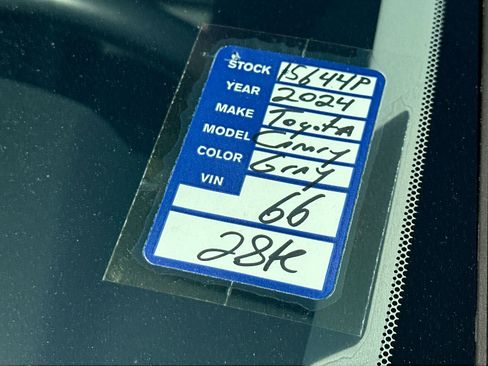 Used 2024 Toyota Camry SE image 24