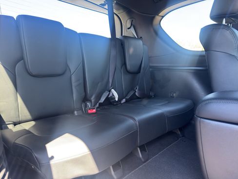 Used 2023 Nissan Armada SL w/ Midnight Edition Package image 18