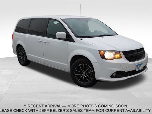 Used 2019 Dodge Grand Caravan SE FWD image 1