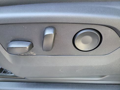 New 2026 GMC Yukon XL Elevation w/ Elevation Premium Package image 17