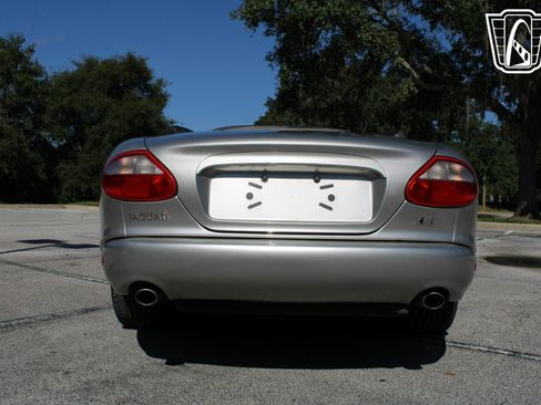 Used 1999 Jaguar XK8 Convertible RWD image 27