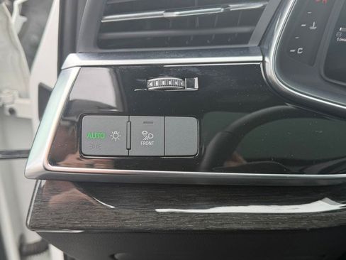 Used 2025 Audi Q7 3.0T Premium Plus AWD/4WD image 20