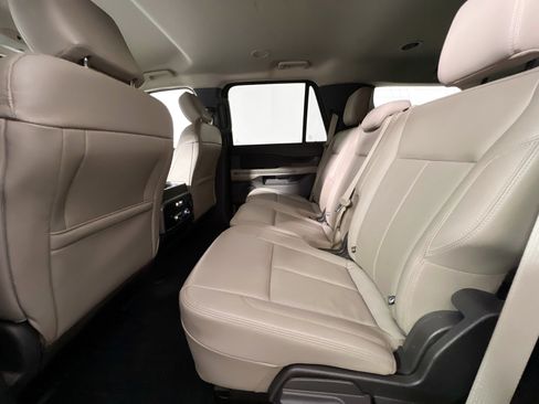 Used 2020 Ford Expedition XLT w/ Equipment Group 202A image 29