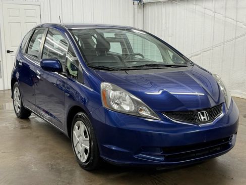 Used 2013 Honda Fit image 2