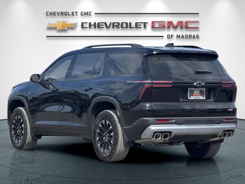 Used 2025 Chevrolet Traverse Z71 AWD/4WD image 5