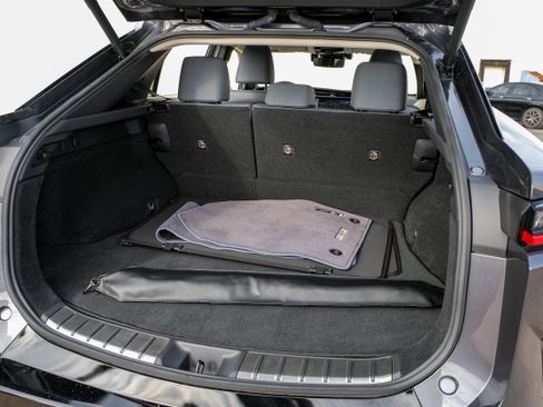 Used 2023 Lexus RZ 450e Premium w/ Technology Package image 41