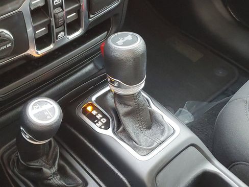 Used 2021 Jeep Wrangler Unlimited Sport S image 29