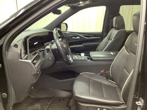 Used 2023 Cadillac Escalade Sport w/ LPO, ONYX Package AWD/4WD image 13
