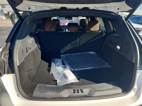 New 2026 Lincoln Nautilus Reserve image 19