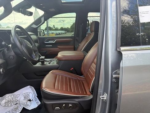 Used 2023 GMC Sierra 1500 Denali Ultimate AWD/4WD image 18