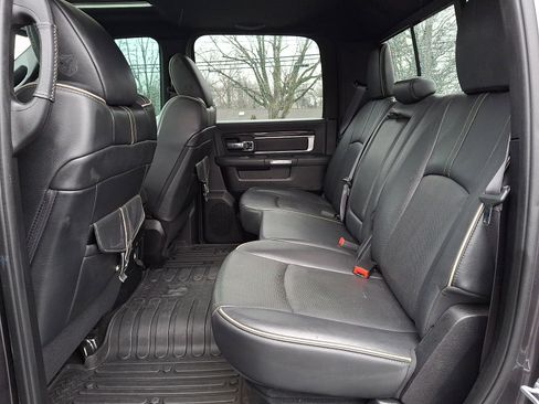 Used 2016 RAM 1500 Limited image 10