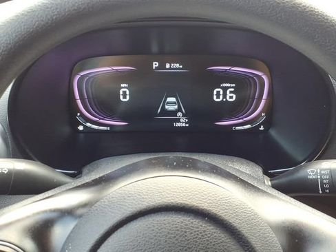 Used 2025 Kia Soul LX FWD image 18