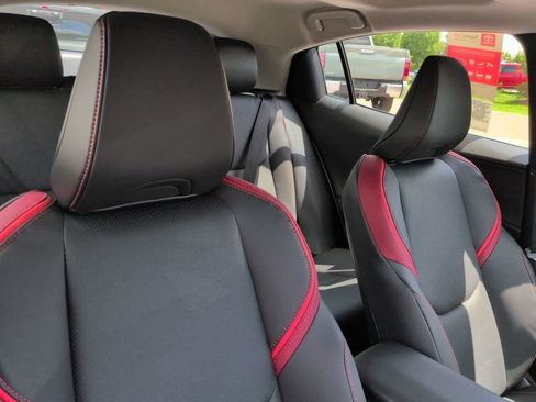 New 2026 Toyota Prius Plug-In Hybrid FWD image 7