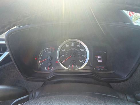 Used 2020 Toyota Corolla SE FWD image 12