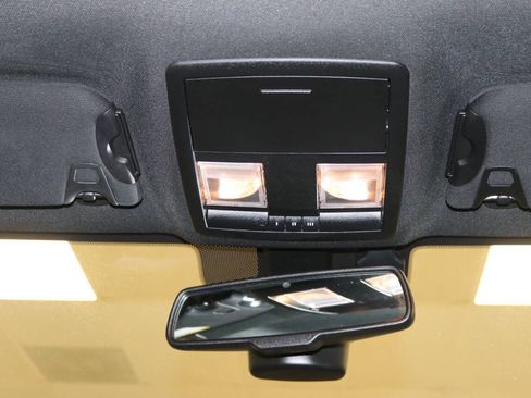 Used 2022 Dodge Challenger GT w/ Driver Convenience Group image 70