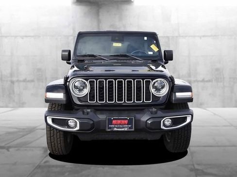 Used 2024 Jeep Wrangler Sahara image 4