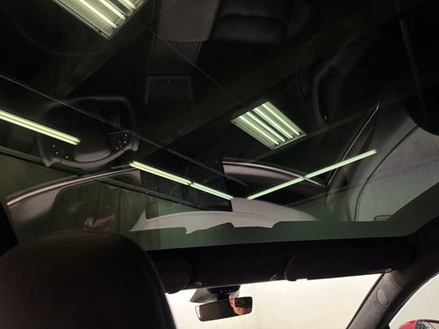 Used 2022 Tesla Model S AWD/4WD image 25
