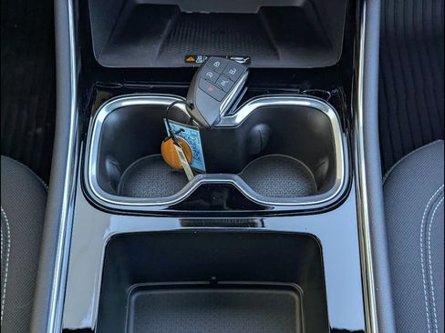 New 2026 Chevrolet Traverse LT w/ Sun and Wheel Package FWD image 27