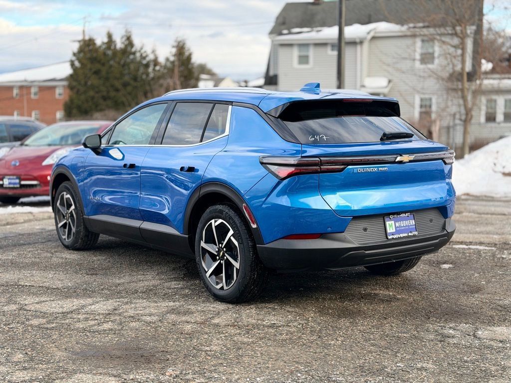 New 2026 Chevrolet Equinox EV LT AWD/4WD image 4