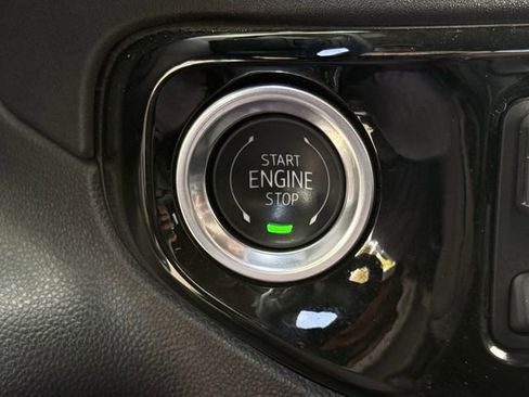 Certified 2025 Chevrolet Silverado 1500 LT w/ Safety Package image 21