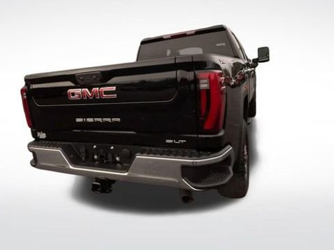 New 2026 GMC Sierra 3500 SLT image 9