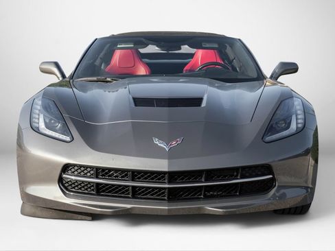 Used 2016 Chevrolet Corvette Stingray Coupe RWD image 3